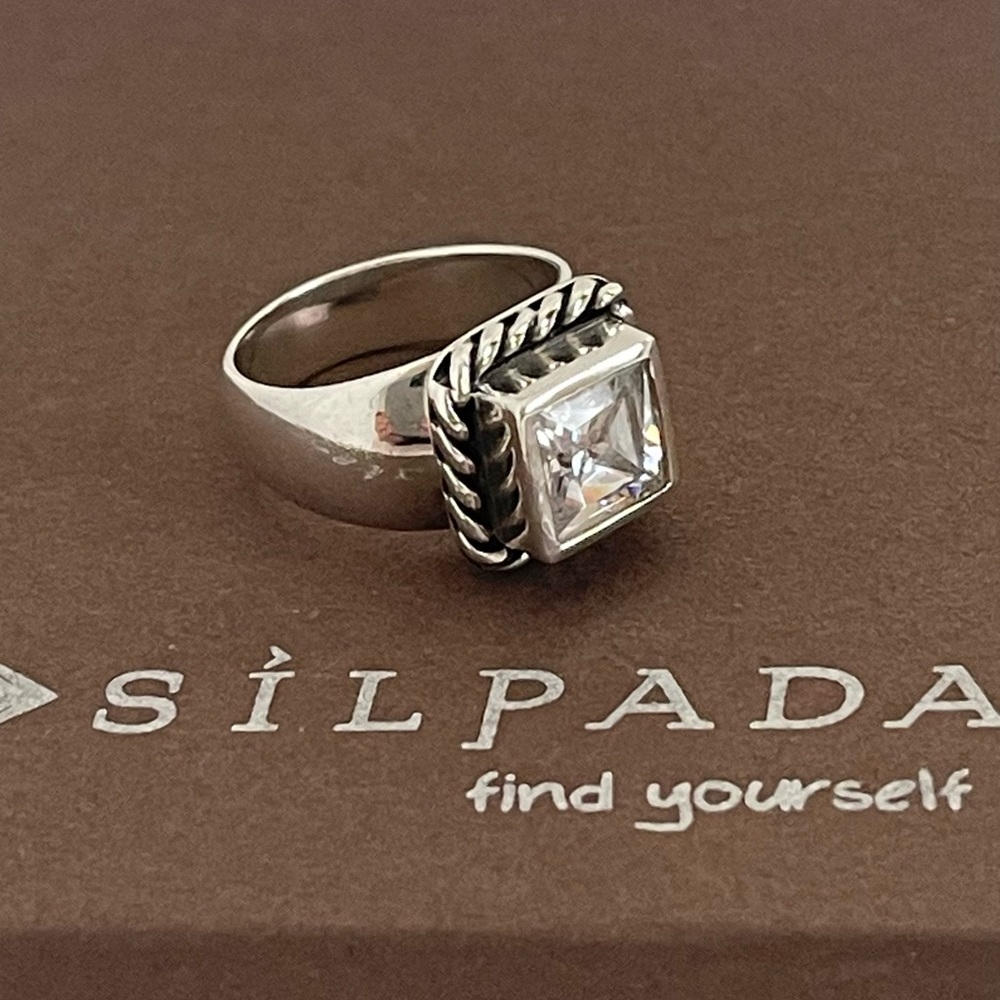 Silpada size 5, .925 Sterling Silver Elizabeth Ring R0836 - Picture 1 of 5